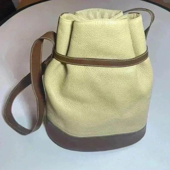 Gucci Vintage Leather Bucket Shoulder Bag Crest GG Camel Tan Brown Pebbled Purse - Picture 2 of 11